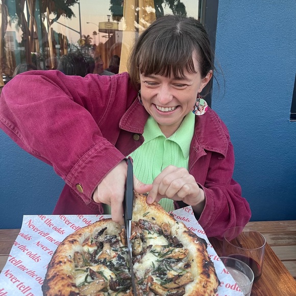 Meet your Posher, Lynley - Picture 4 of 5